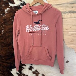 Hollister Women's Coral Comfy Hoodie Size Small